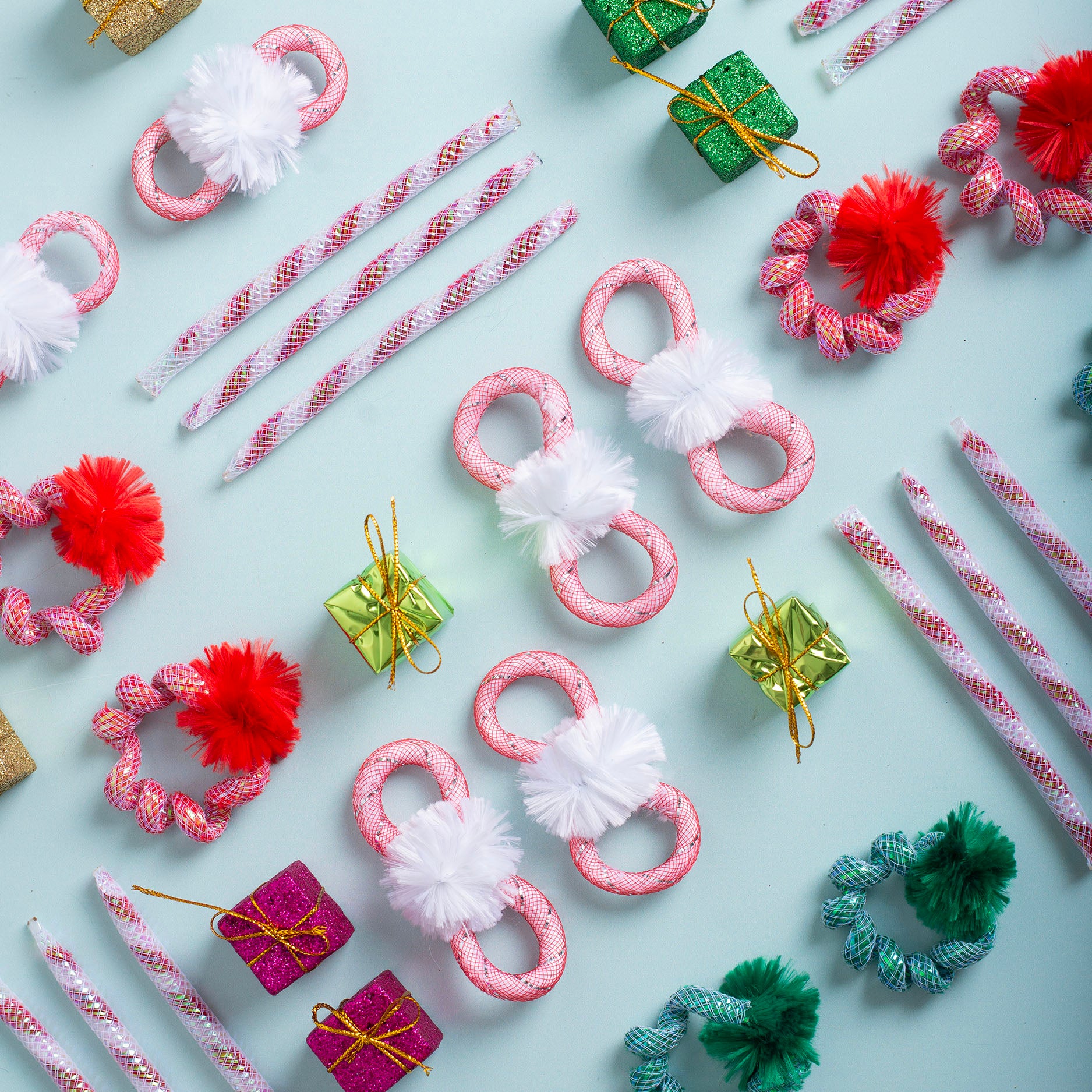 Dezi & Roo - limited edition holiday cat toys