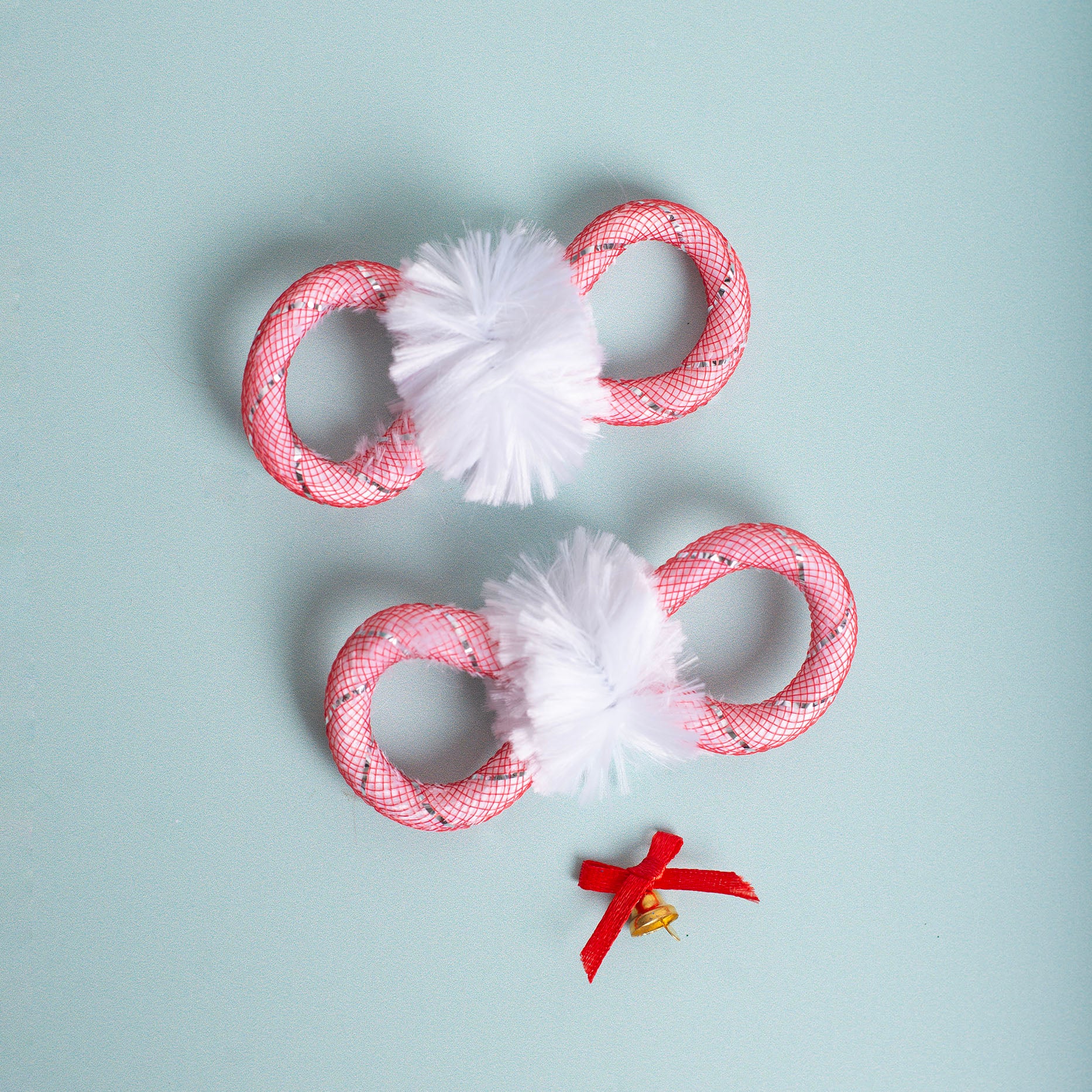 Dezi & Roo - cat toy flipper kicker - limited edition holiday toy for your cat