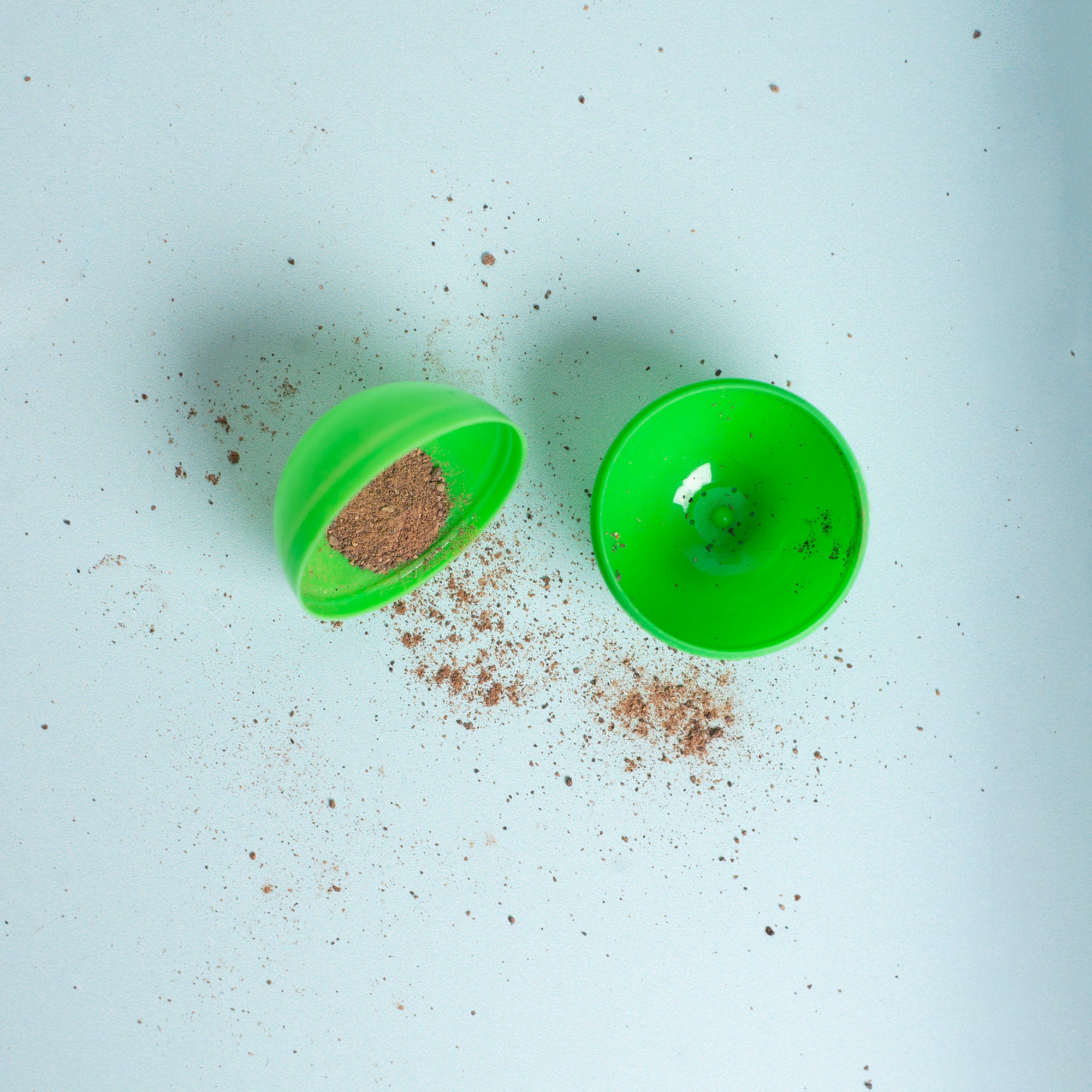 Dezi & Roo - Pop n Purr Jawbreaker - refillable scent ball - silvervine scent enrichment toy for cats